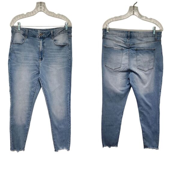 No Boundaries Skinny Blue Denim Raw Hem Jeans Size 17 - Picture 1 of 6